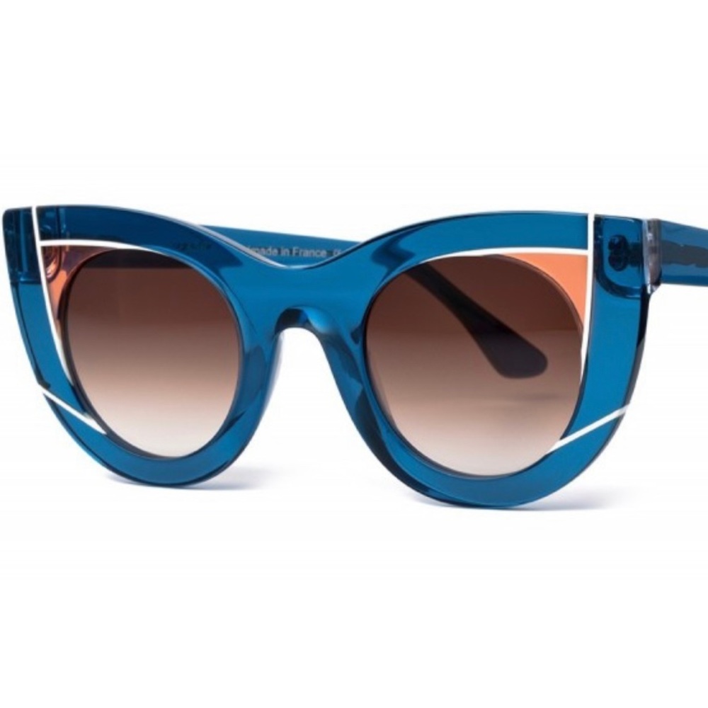 Women’s sunglasses